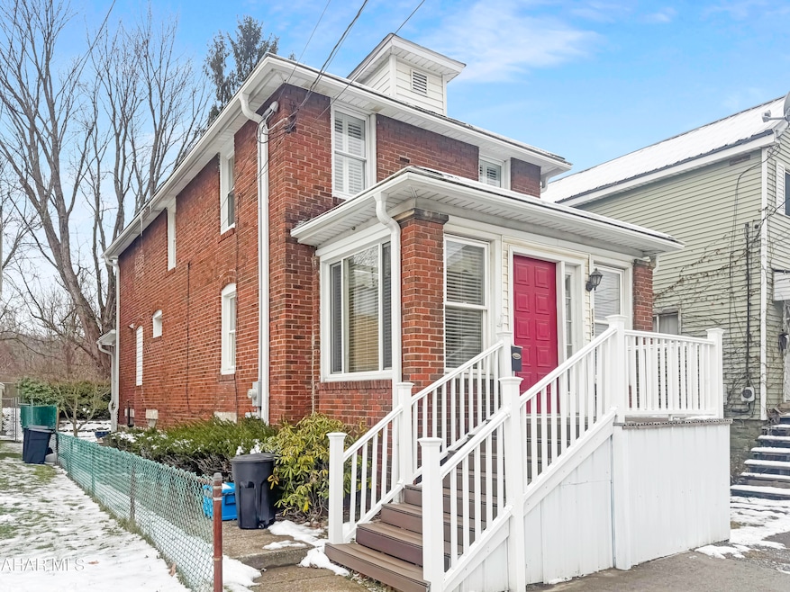 1108 Maple Ave, Northern Cambria, PA 15714 - photo 1