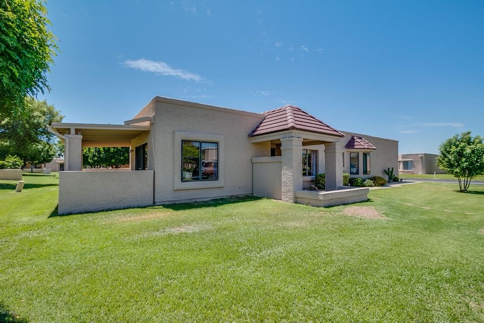 Front Entrance at side
