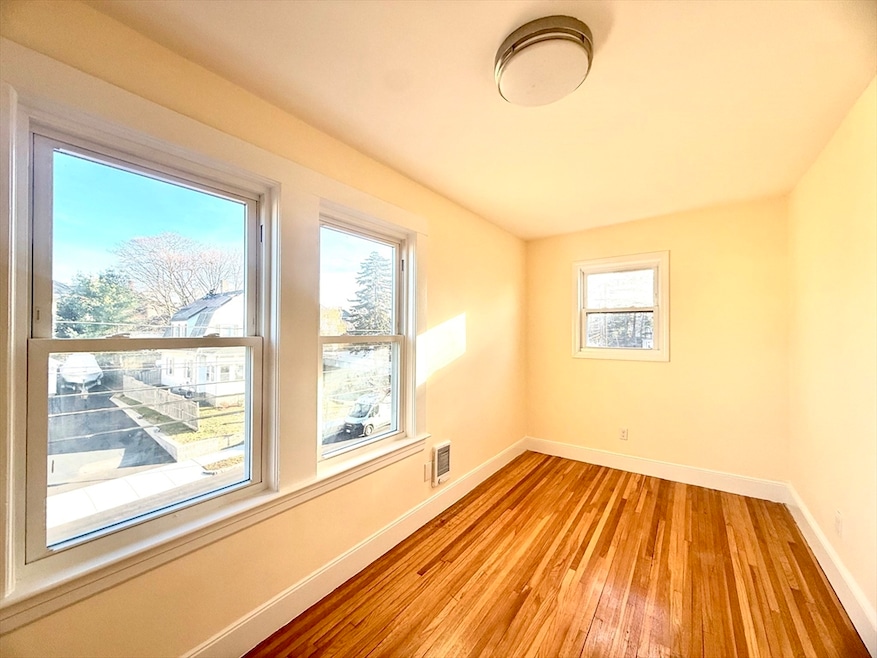 135 Independence Ave unit 3, Quincy, MA 02169 - photo 1