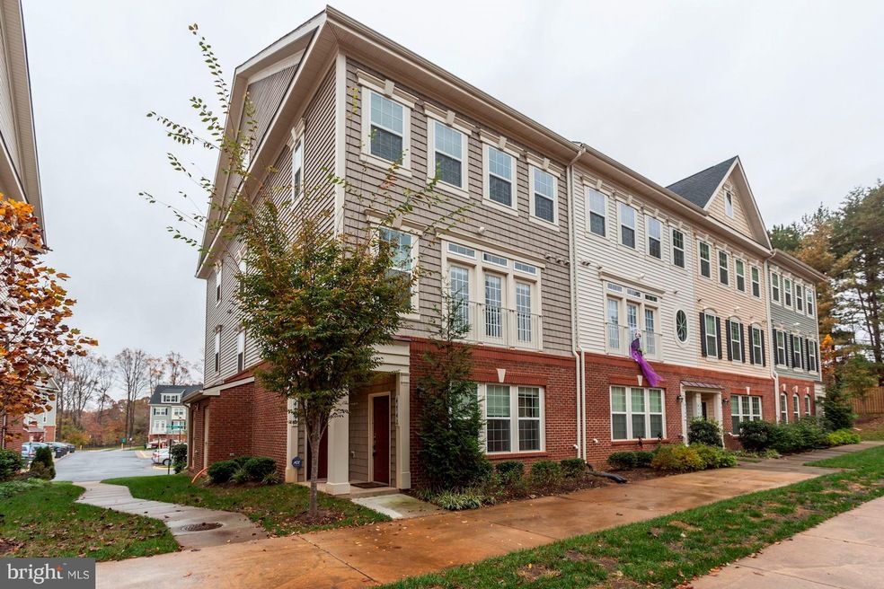 4742 Dane Ridge Cir unit 19, Woodbridge, VA 22193 - photo 1