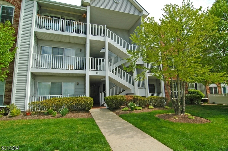 1507 Longley Ct, Branchburg, NJ 08876 - photo 1