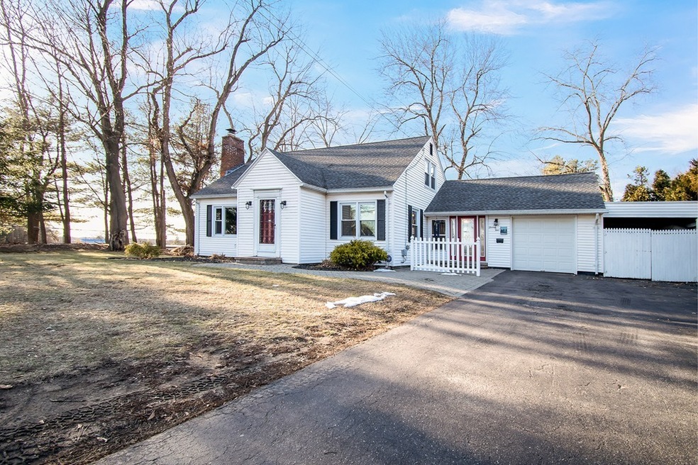 1274 Berkshire Ave, Indian Orchard, MA 01151 - photo 1