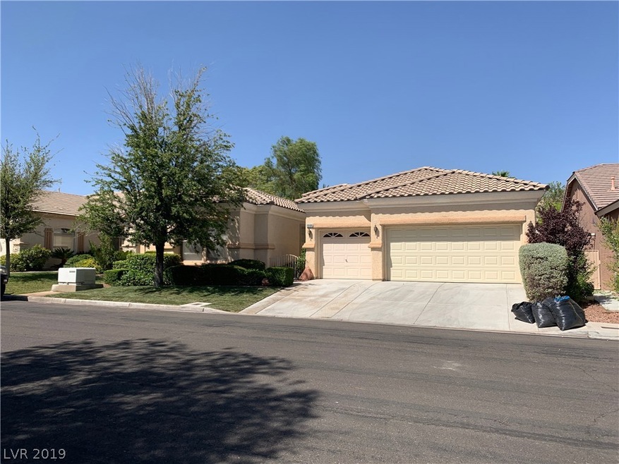 10686 Cliffords Tower Ct, Las Vegas, NV 89135 - photo 1