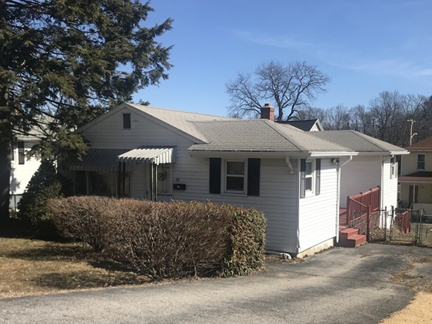 22 Doris St, Worcester, MA 01606 - photo 1