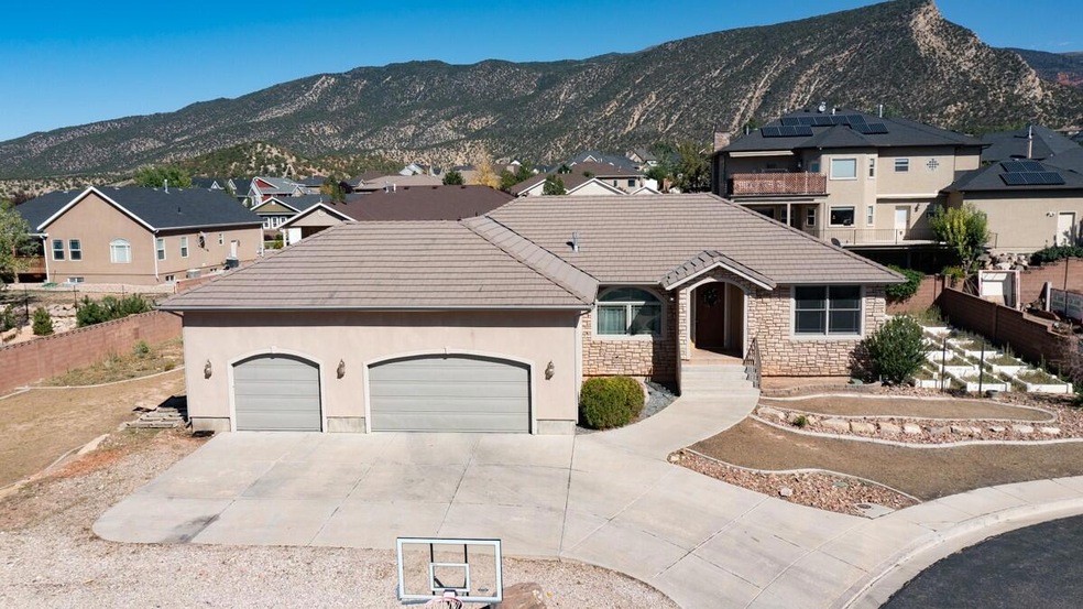 865 E La Croix Cir-66