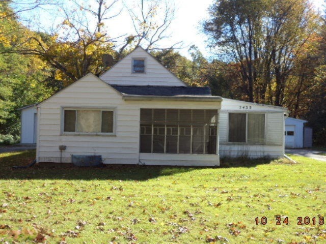 7435 W Ml Ave 001