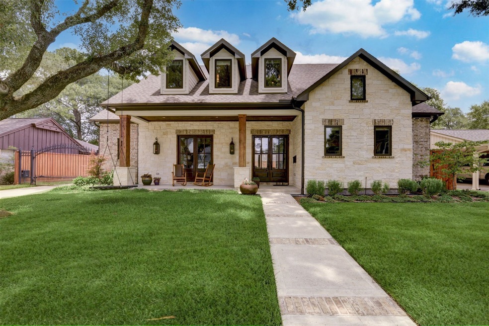 10010 Chevy Chase Dr, Houston, TX 77042 - photo 1