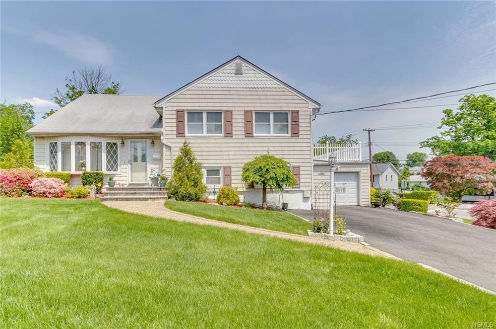 57 Dexter Rd, Yonkers, NY 10710 - photo 1