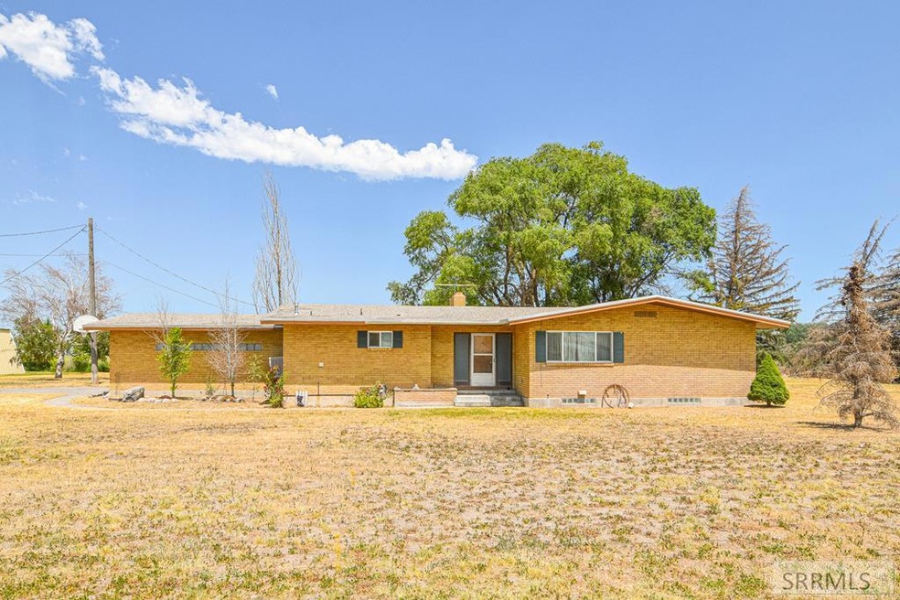 552 W 100 N, Blackfoot, ID 83221 - photo 1