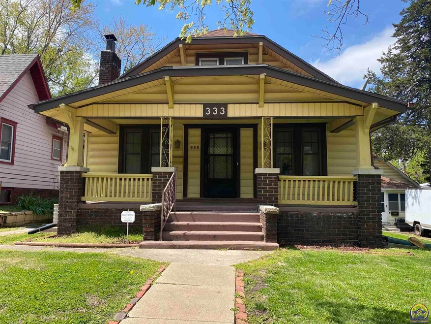 333 SW Roosevelt St, Topeka, KS 66606 - photo 1