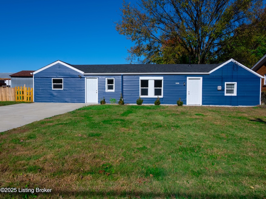 2021 Appleton Ln, Louisville, KY 40216 - photo 1