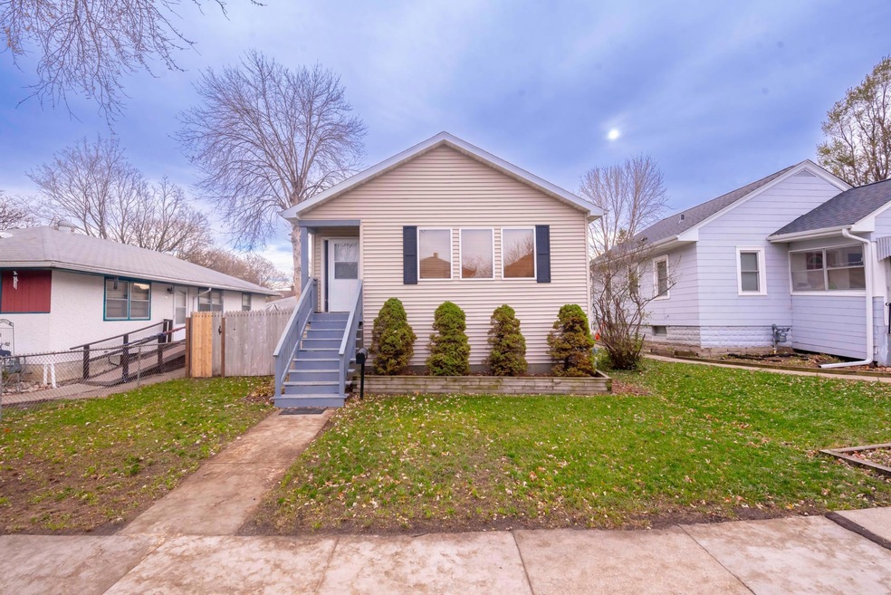 Sold $299,496 • Co-Listing Agent