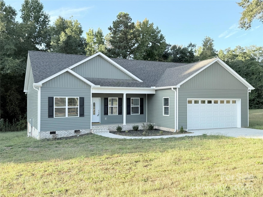 325 Flint Ridge Rd, Heath Springs, SC 29058 - photo 1