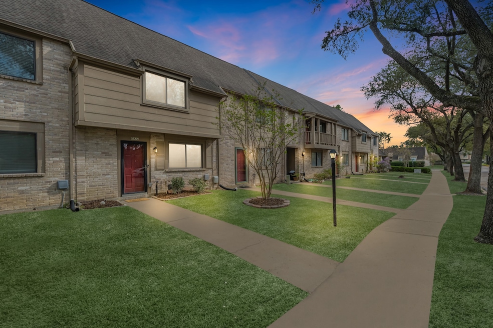 6434 Kentwick Dr unit 24, Houston, TX 77084 - photo 1