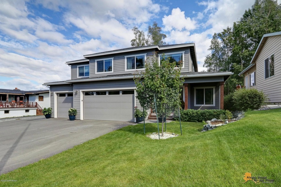 6841 Caravelle Dr