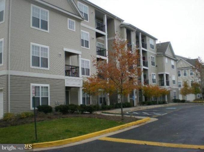 13363 Connor Dr unit I, Centreville, VA 20120 - photo 1