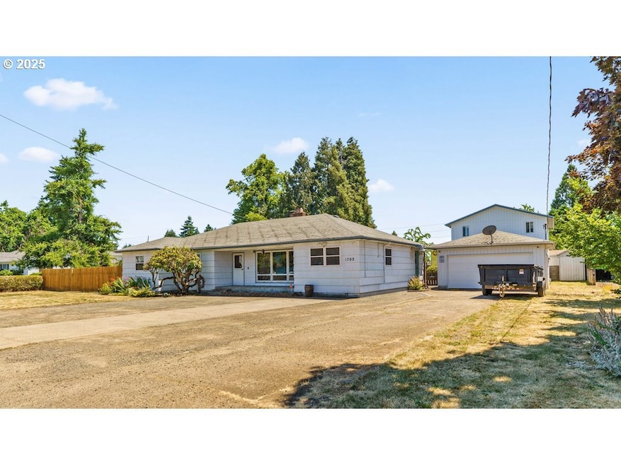 1792 Hayden Bridge Rd, Springfield, OR 97477 - photo 1