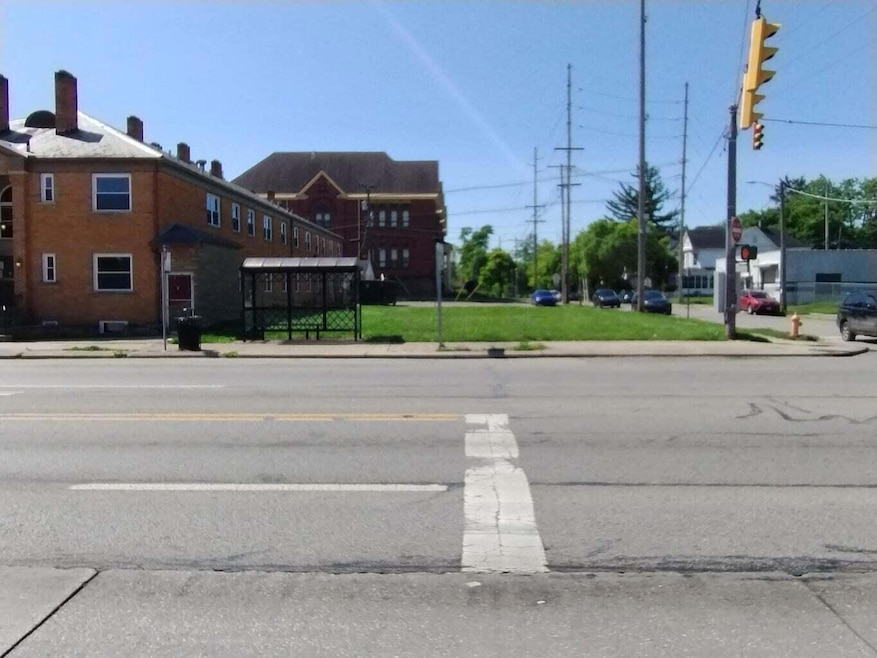 2263 W Broad 1