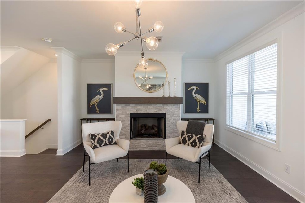 Welcome to the Glendale at Millcroft! The fireplac