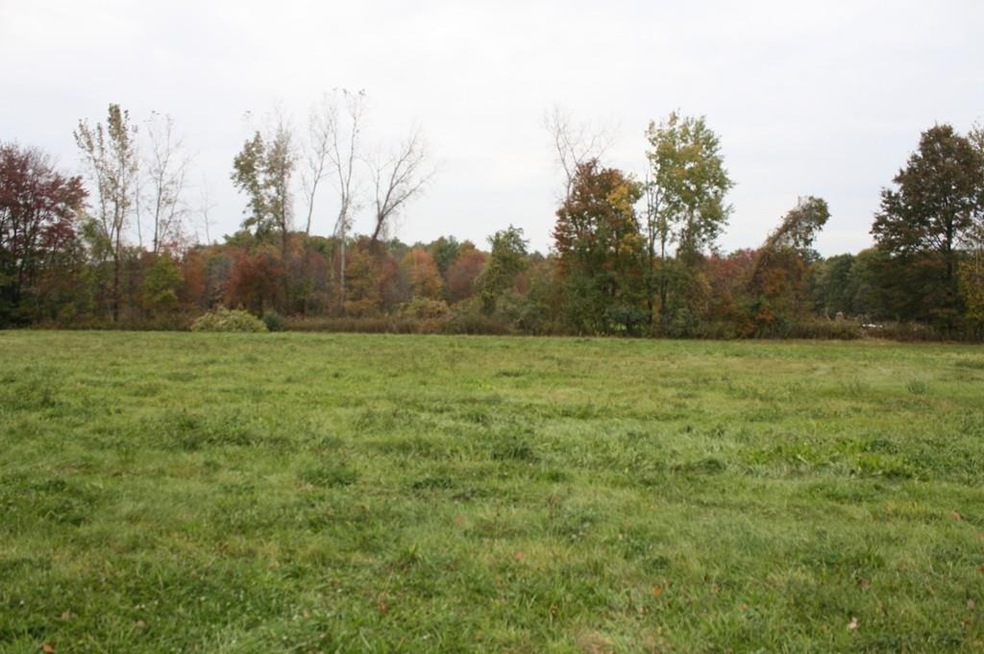 0 Molloy Ave unit 71922448, Hatfield, MA 01038 - photo 1