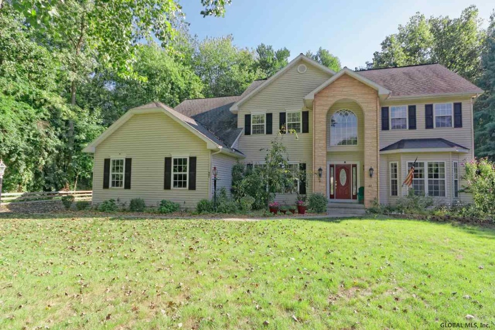 37 Kara Ln, Clifton Park, NY 12065 - photo 1