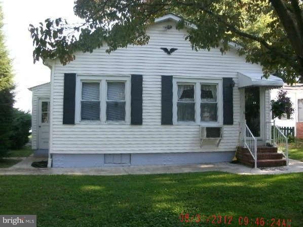 6942 Gunder Ave, Middle River, MD 21220 - photo 1