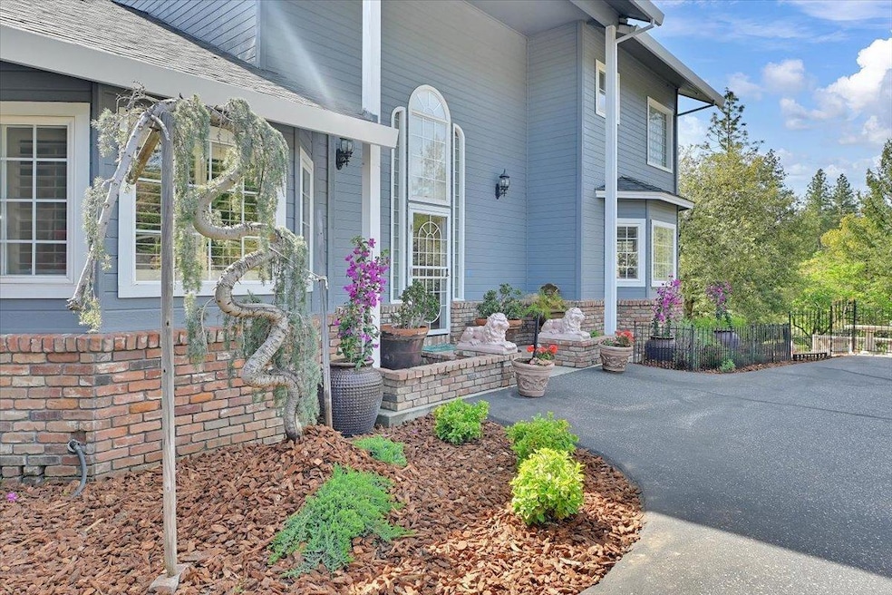 1890 John Muir Dr, Colfax, CA 95713 - photo 1