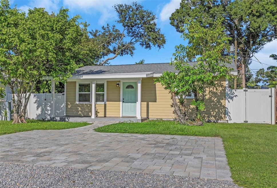 Pending $284,900 • Co-Listing Agent