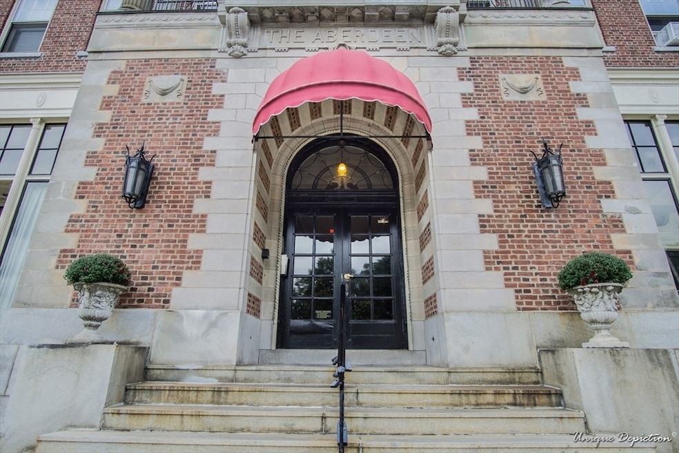 354 N Main St unit 303, Andover, MA 01810 - photo 1