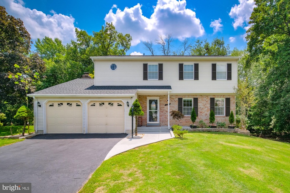 2301 Shawn Ct, Dunn Loring, VA 22027 - photo 1