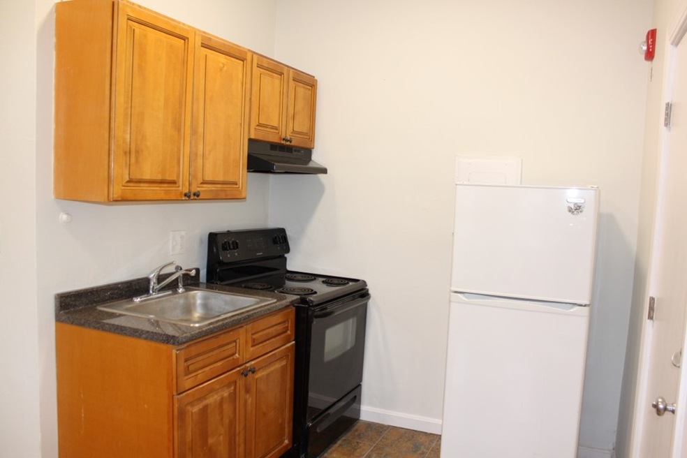 487 E Broadway unit 2F, Boston, MA 02127 - photo 1