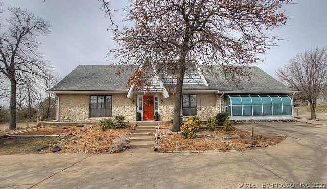 Spacious home on large lot in great location!  Per