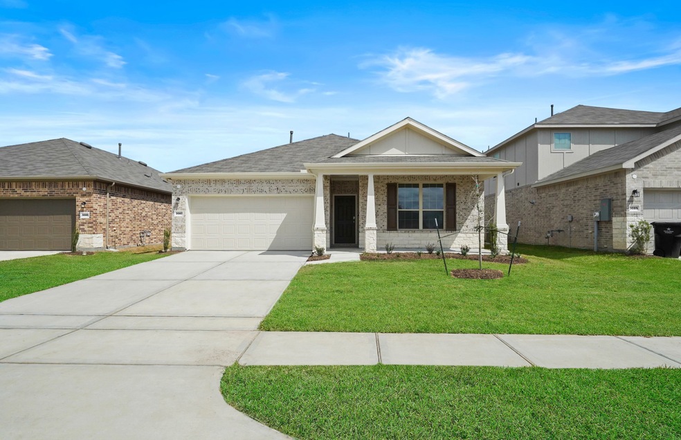 3087 Clydesdale Dr, Alvin, TX 77511 - photo 1