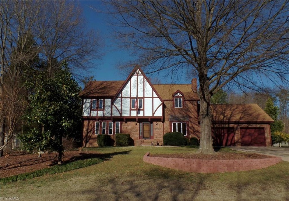 1905 La Vista Dr, High Point, NC 27265 - photo 1