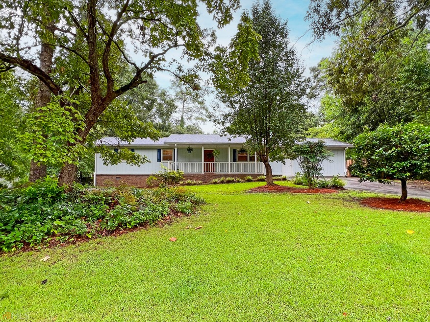 4815 Manor Dr, Stone Mountain, GA 30087 - photo 1