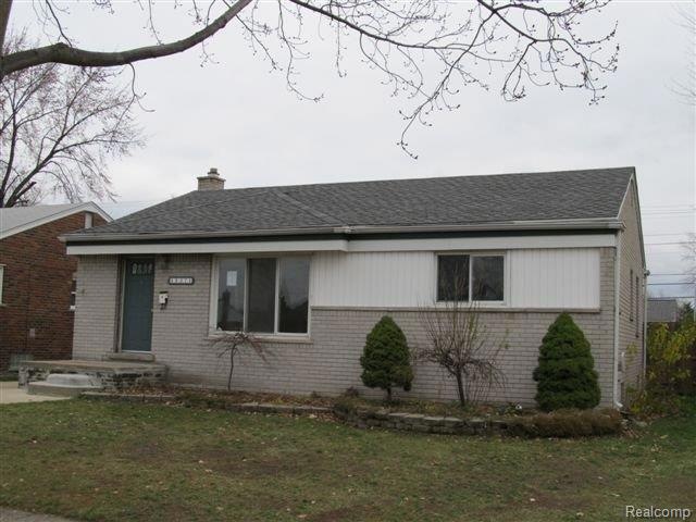 261-924298 front elevation d.JPG