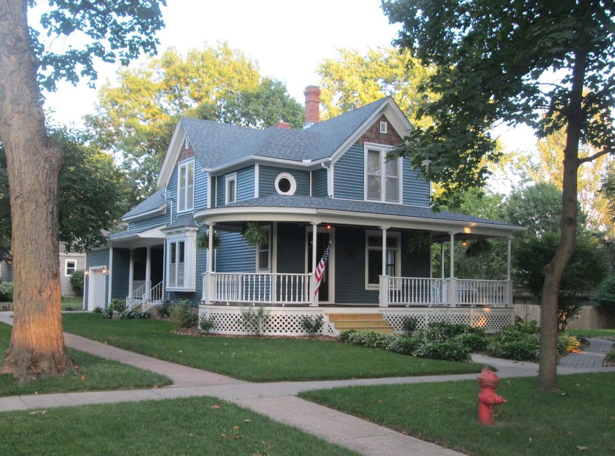 128 Boone St-Front