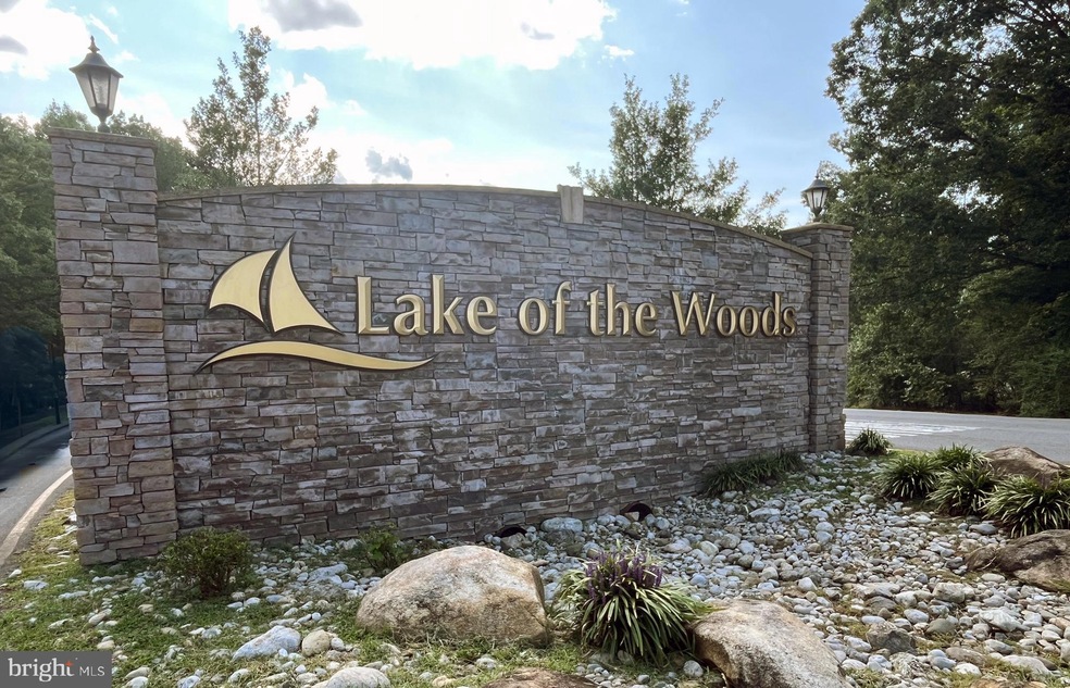 406 Wilderness Dr, Locust Grove, VA 22508 - photo 1