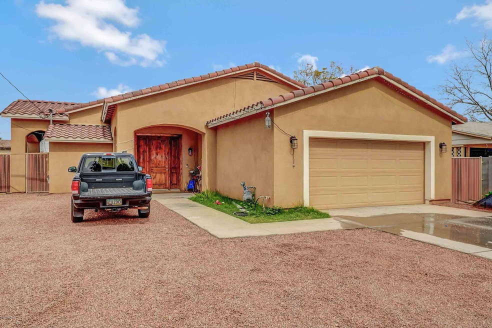 216 E 5th Ave Mesa, AZ 85210-28
