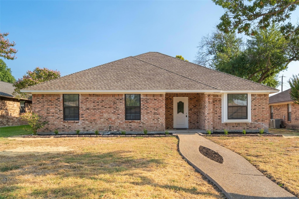 601 Willow Way, Wylie, TX 75098 - photo 1