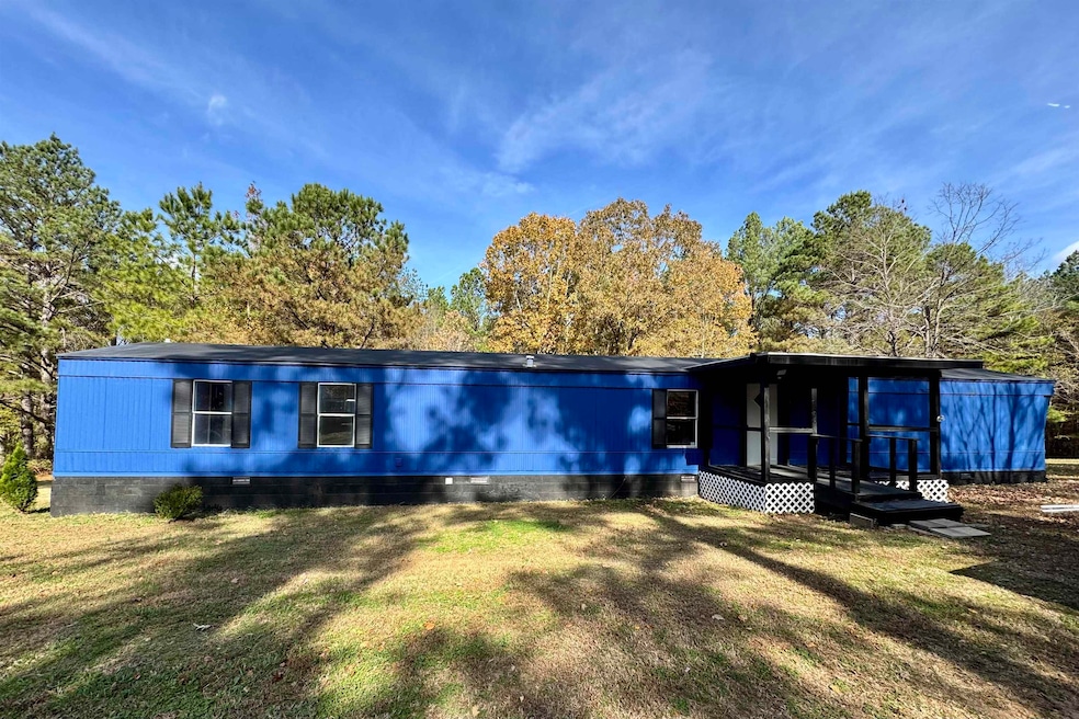 855 Beason Dr, Morris Chapel, TN 38361 - photo 1