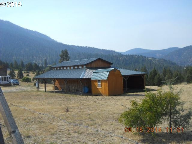 60526 Marysville Ln, Canyon City, OR 97820 - photo 1