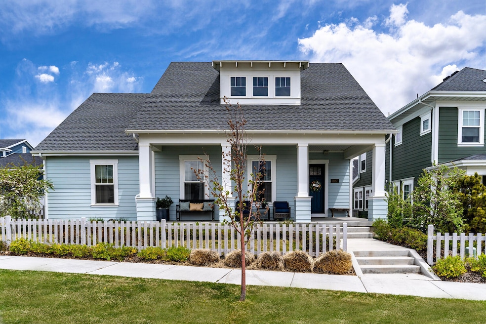 11017 S Gresham Dr South-large-001-211-3
