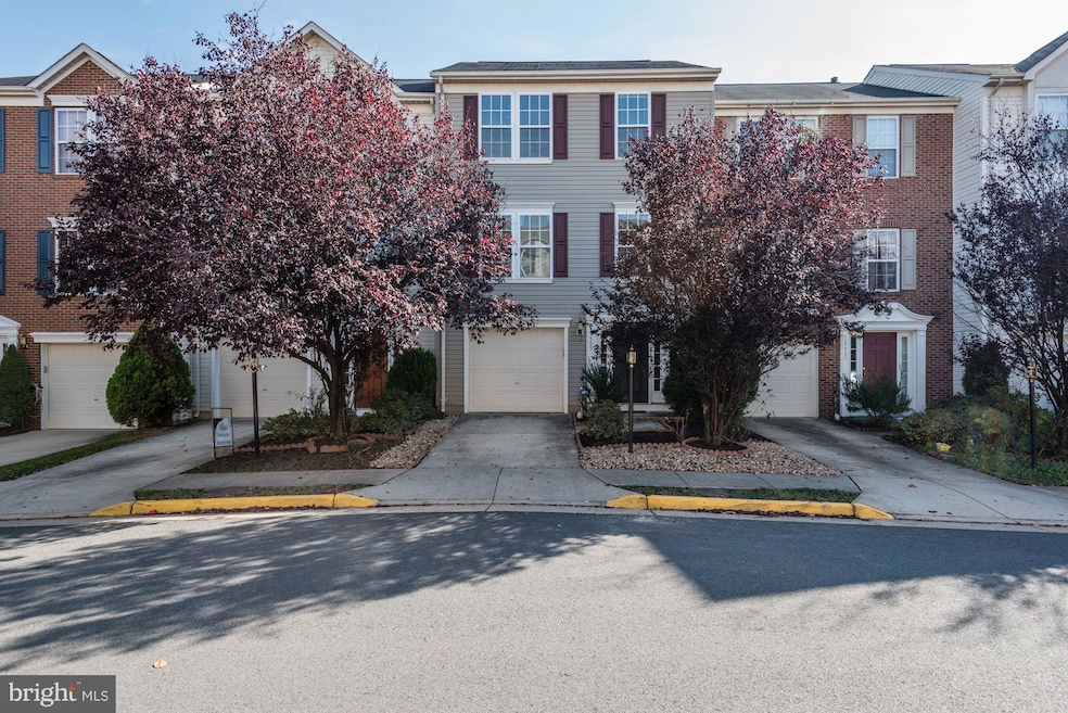 13595 Bathgate Dr, Herndon, VA 20171 - photo 1