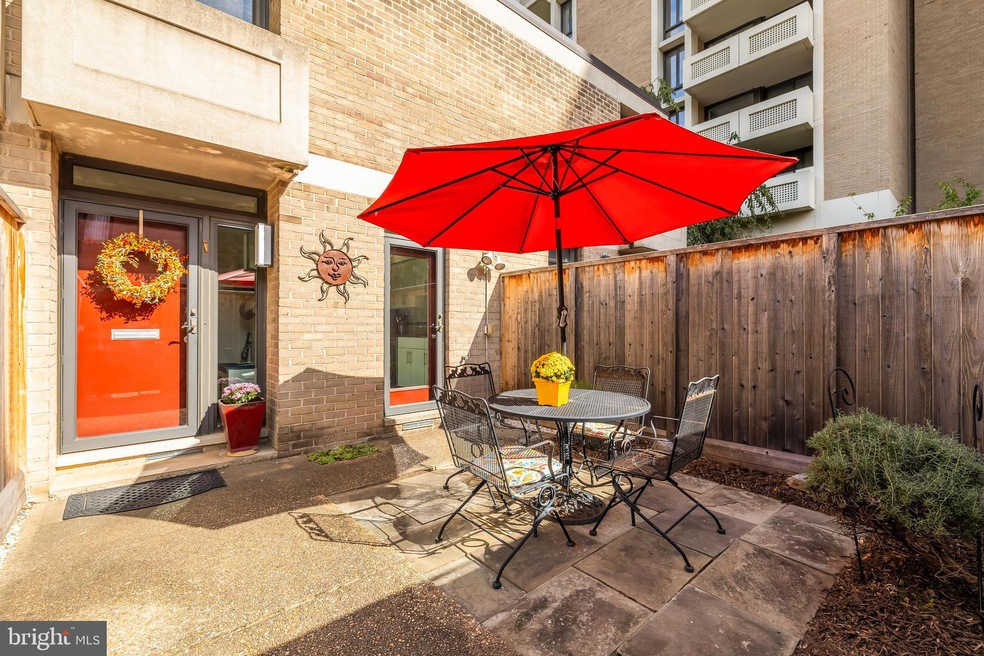 436 M St SW unit 10, Washington, DC 20024 - photo 1