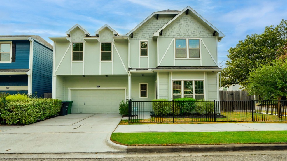 2613 Harvard St, Houston, TX 77008 - photo 1
