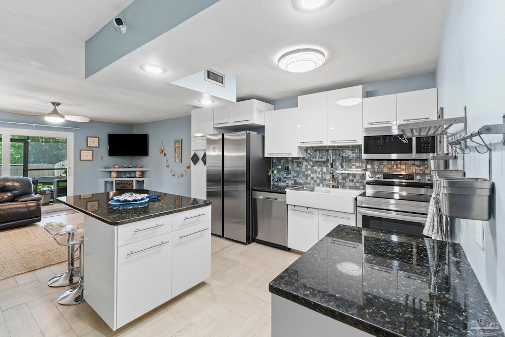 201 Pensacola Beach Rd unit D6, Gulf Breeze, FL 32561 - photo 1