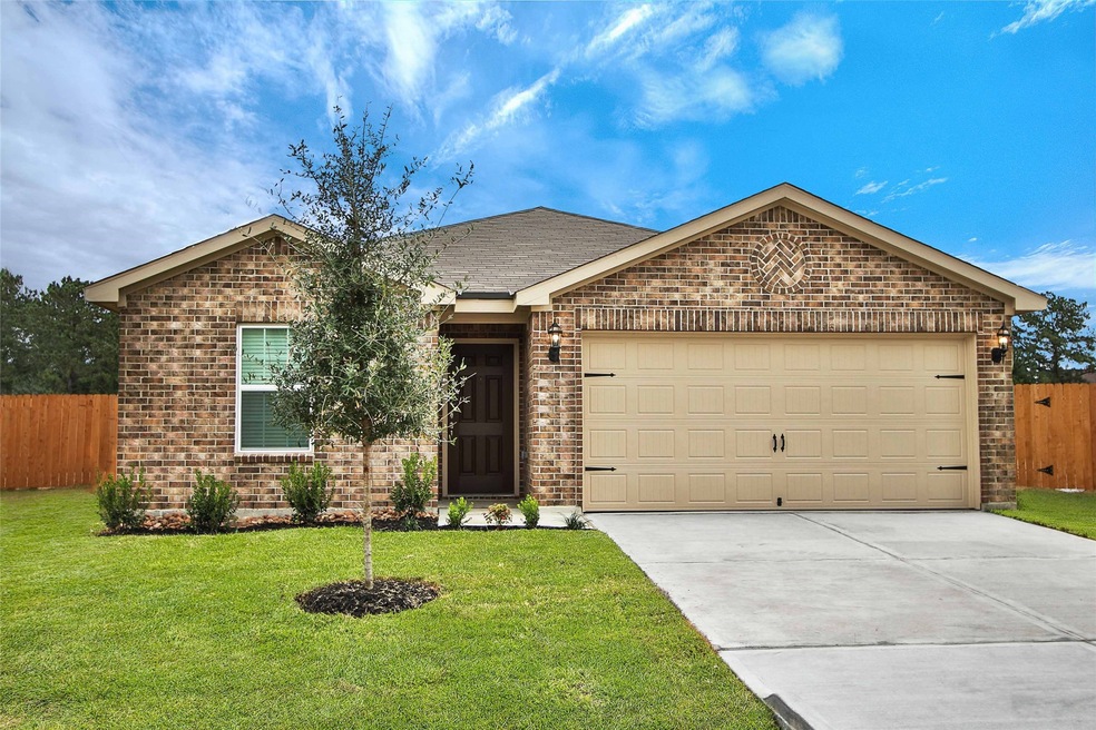 2407 Fallen Pine Ln, Houston, TX 77088 - photo 1