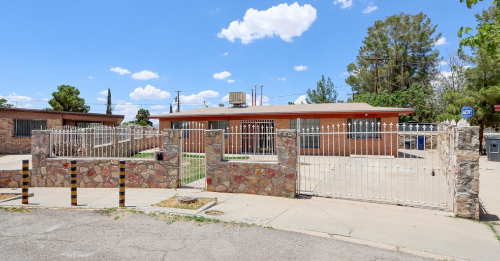 301 San Pablo Place, El Paso, TX 79915 - photo 1