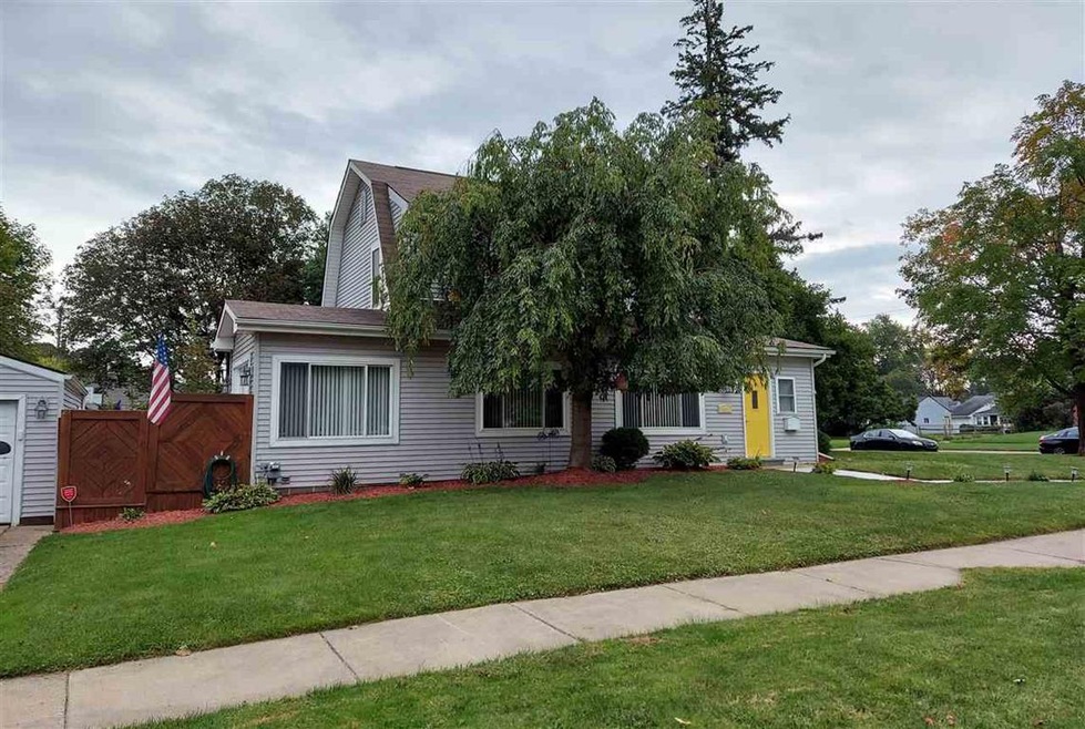 1901 E 2nd St, Flint, MI 48503 - photo 1